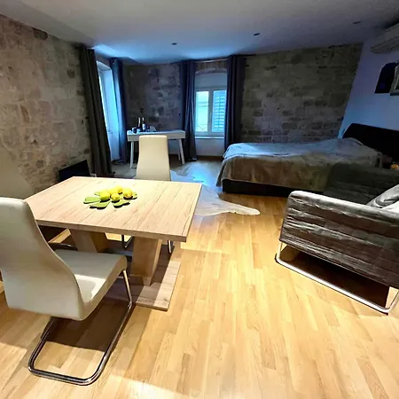 Uptown Palace Appartement